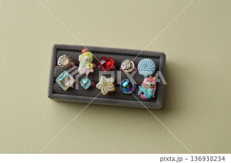 おもちゃな手作り指輪 136938234