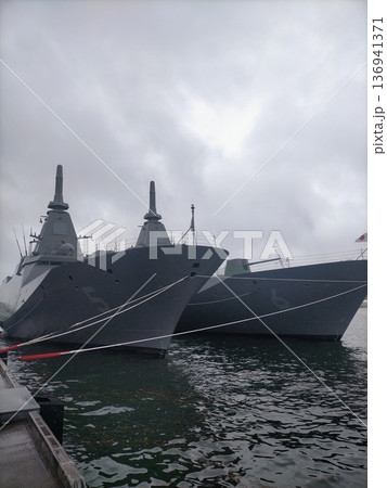 護衛艦 136941371