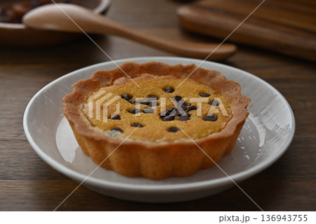 バナナタルトケーキ 136943755