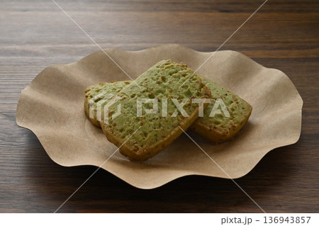 ザクザク玄米クッキー 136943857