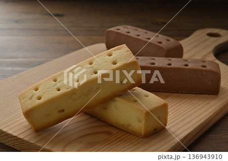 カロリーメイト 136943910