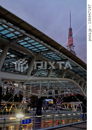 都市の視点 名古屋市栄オアシス21 136947197