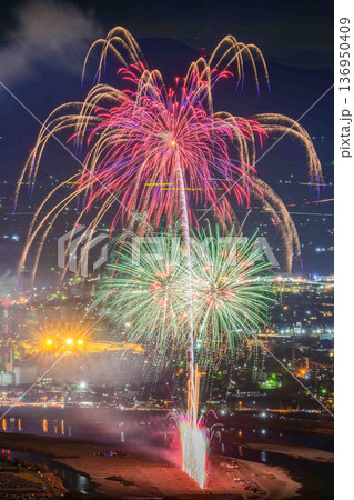 天文台から見下ろす、星に一番近い『光の華』八代全国花火競技大会(さかもと八竜天文台) 136950409