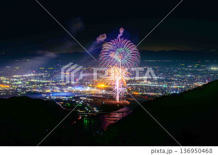 天空の特等席。あの夜の感動を、永遠の一枚に。八代全国花火競技大会(さかもと八竜天文台) 136950468