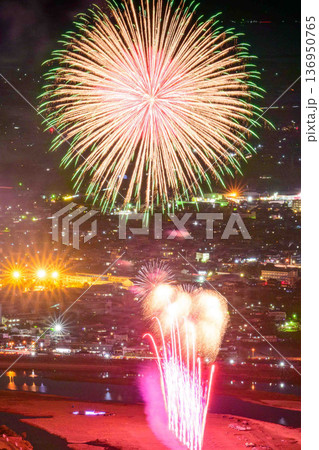 あの日、見上げた空よりも、心に残った景色　八代全国花火競技大会(さかもと八竜天文台) 136950765