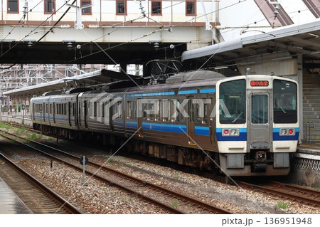 ［JR-V］伯備線213系（4両編成：岡山⇔新見） 136951948