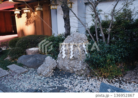 神田明神のさざれ石 136952867