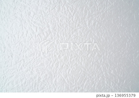 テクスチャ・背景素材(おうとつのある白い紙) テクスチャ・背景素材(おうとつのある白い紙) 136955379