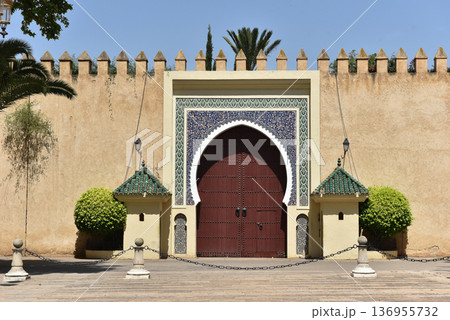 Entrance gate at Fez Royal Palace, Morocco Entrance gate at Fez Royal Palace, Morocco 136955732