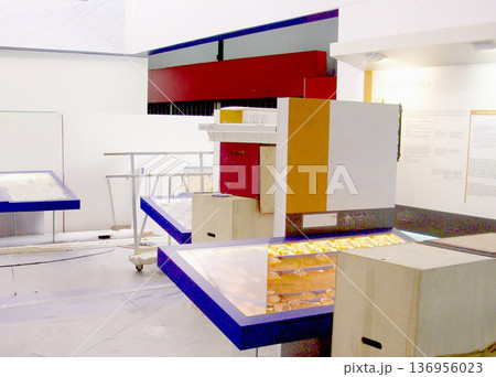 見本市会場　国際展示場 会場 ブースづくり 施工作業 136956023