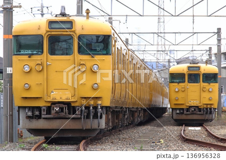 岡山エリア：山陽本線115系電車（廃車前提の隔離） 136956328