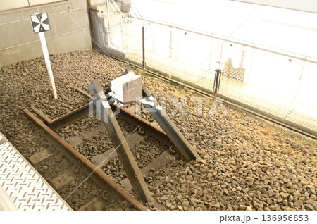 新豊橋駅（しんとよはしえき）の車止め 136956853