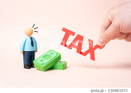 The businessman is surprised by the new taxes on fees. Rising fiscal pressure and unexpected regulatory changes. Impact of taxation reform on corporate profits and financial planning The businessman is surprised by the new taxes on fees. Rising fiscal pressure and unexpected regulatory changes. Impact of taxation reform on corporate profits and financial planning 136961072