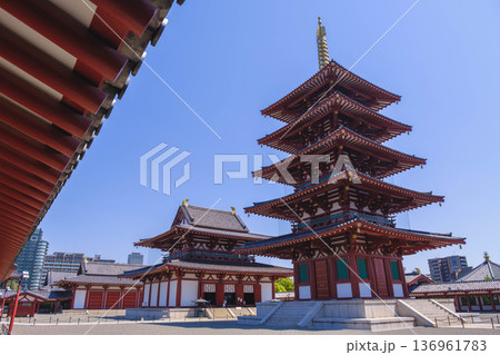 [四天王寺]大阪を代表する歴史深いお寺の美しい風景 136961783