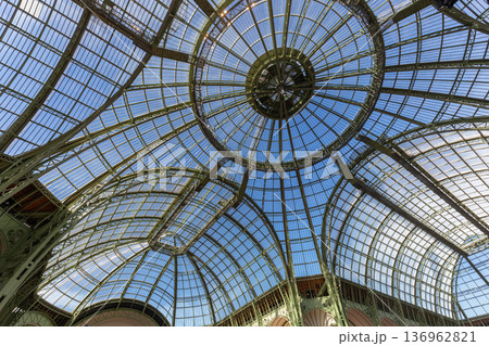 Grand Palais, canopy dome, Paris, France Grand Palais, canopy dome, Paris, France 136962821