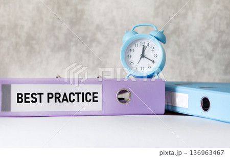 Folder with the label Best Practice 136963467