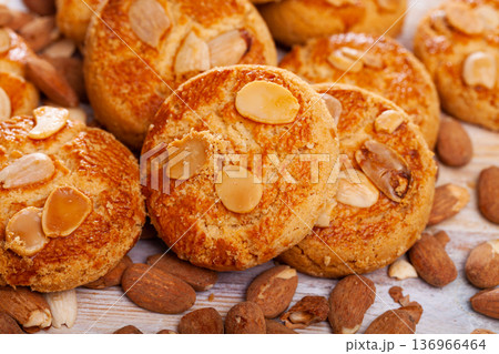 Sweet cookies with almond 136966464