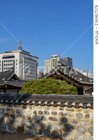 the city of Seoul in South korea 136967576