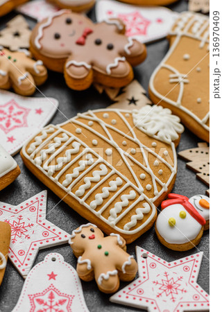 Christmas gingerbread cookies, sweet winter ginger cookies with ornament. Christmas gingerbread Christmas gingerbread cookies, sweet winter ginger cookies with ornament. Christmas gingerbread 136970409