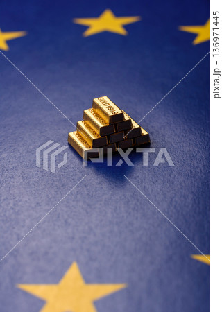 Gold bars or ingots as a tool for balance, financial investment, and savings. Gold bars Gold bars or ingots as a tool for balance, financial investment, and savings. Gold bars 136971445