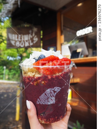 ハワイ　アサイーボウル 136976270