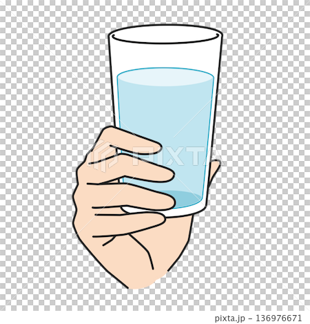 コップに入った水を持つ手のイラスト コップに入った水を持つ手のイラスト 136976671