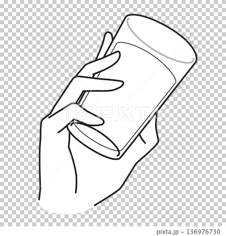 コップに入った水を持つ片手の線画 136976730