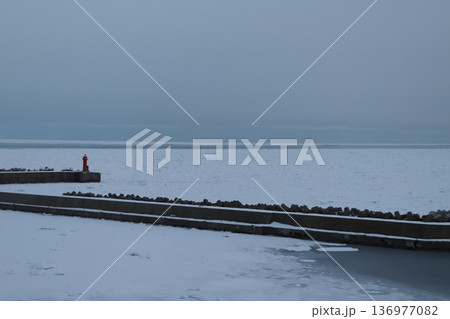 流氷の海 流氷の海 136977082