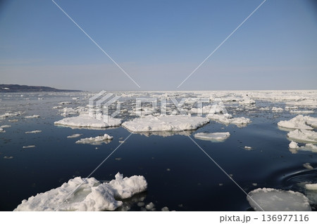 流氷の海 流氷の海 136977116