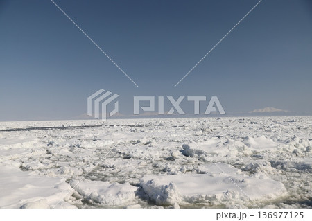 流氷の海 流氷の海 136977125