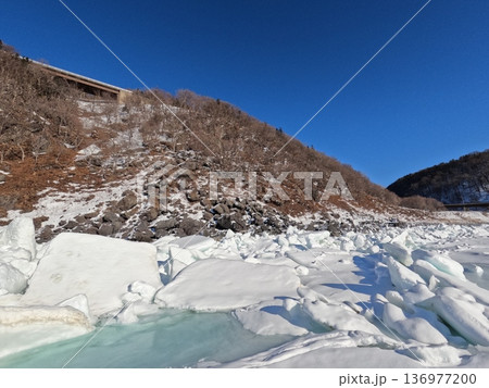 流氷の海 136977200