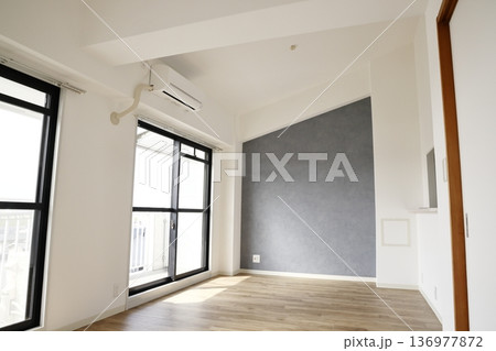 マンション空室 136977872