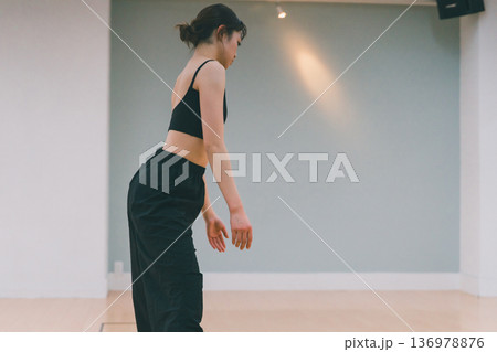 dance practice 136978876