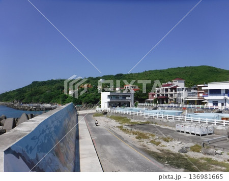 台湾の漁村 136981665