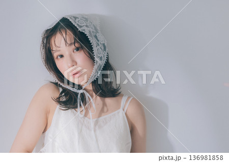 バレエコアファッションの女性 バレエコアファッションの女性 136981858