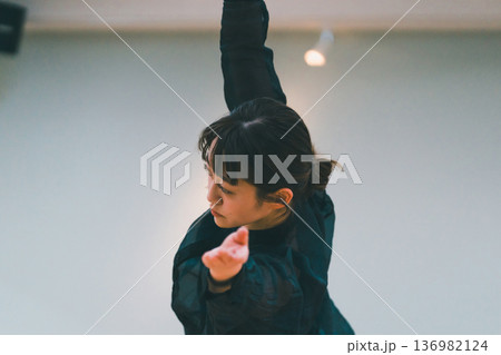 dance practice 136982124