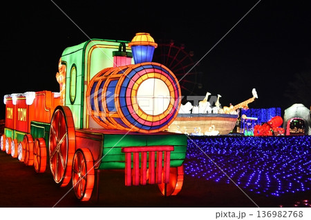 イルミネーション・心弾む輝きの夜 136982768