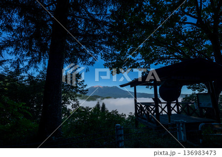 御嶽山 長野県 木曽町 開田高原 地蔵峠展望台から 御嶽山 長野県 木曽町 開田高原 地蔵峠展望台から 136983473