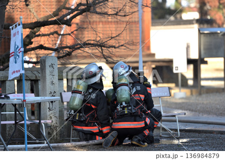 消防訓練　鶴林寺　本堂への放水 136984879