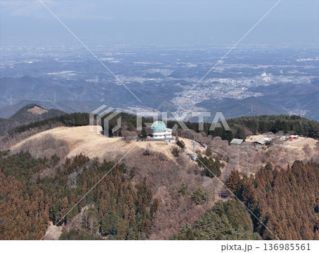 <鳥瞰>堂平山から見る関東平野と天文台 <鳥瞰>堂平山から見る関東平野と天文台 136985561