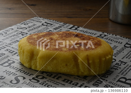スイートポテトケーキ 136986110