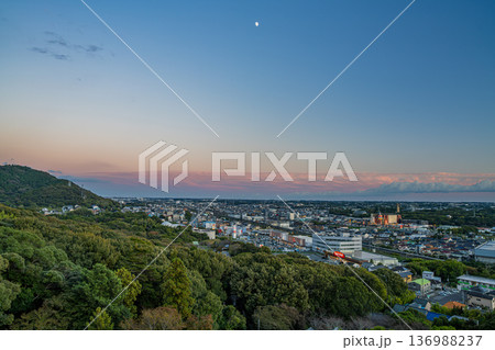 豊橋市の街並み(愛知県) 136988237