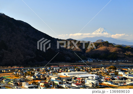 静岡県伊豆の国市より富士山方面を望む(静岡県伊豆の国市)【2026.2】 136989010