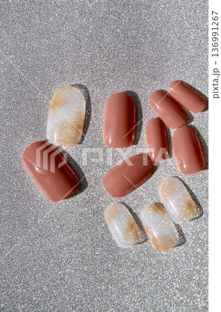 ベージュピンク系のネイルチップ セルフネイル ベージュピンク系のネイルチップ セルフネイル 136991267