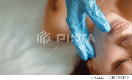 Close view of glove handling for accurate sample acquisition Close view of glove handling for accurate sample acquisition 136994309
