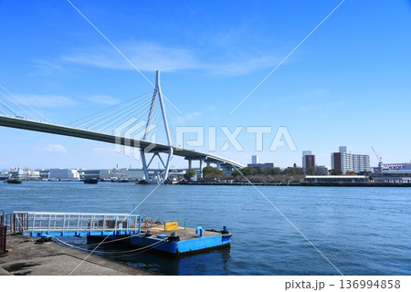 天保山渡し舟風景 天保山渡し舟風景 136994858