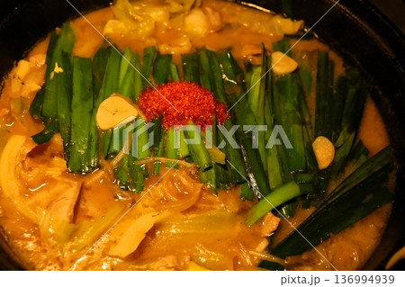 キャンプでもつ鍋 136994939