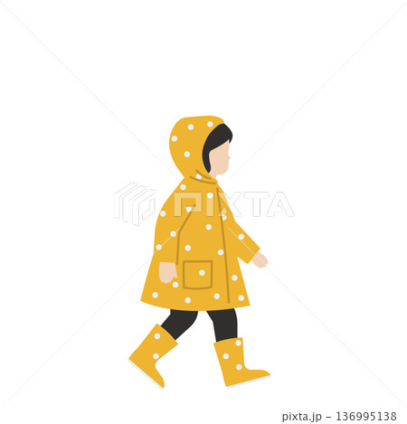 水玉レインコートの子供 136995138