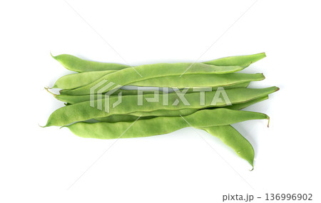 Phaseolus coccineus flat green pods 136996902