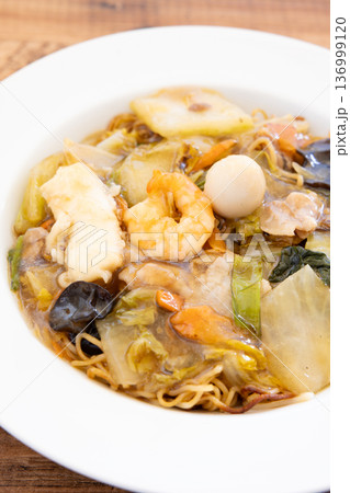 美味しいあんかけ焼きそば 136999120